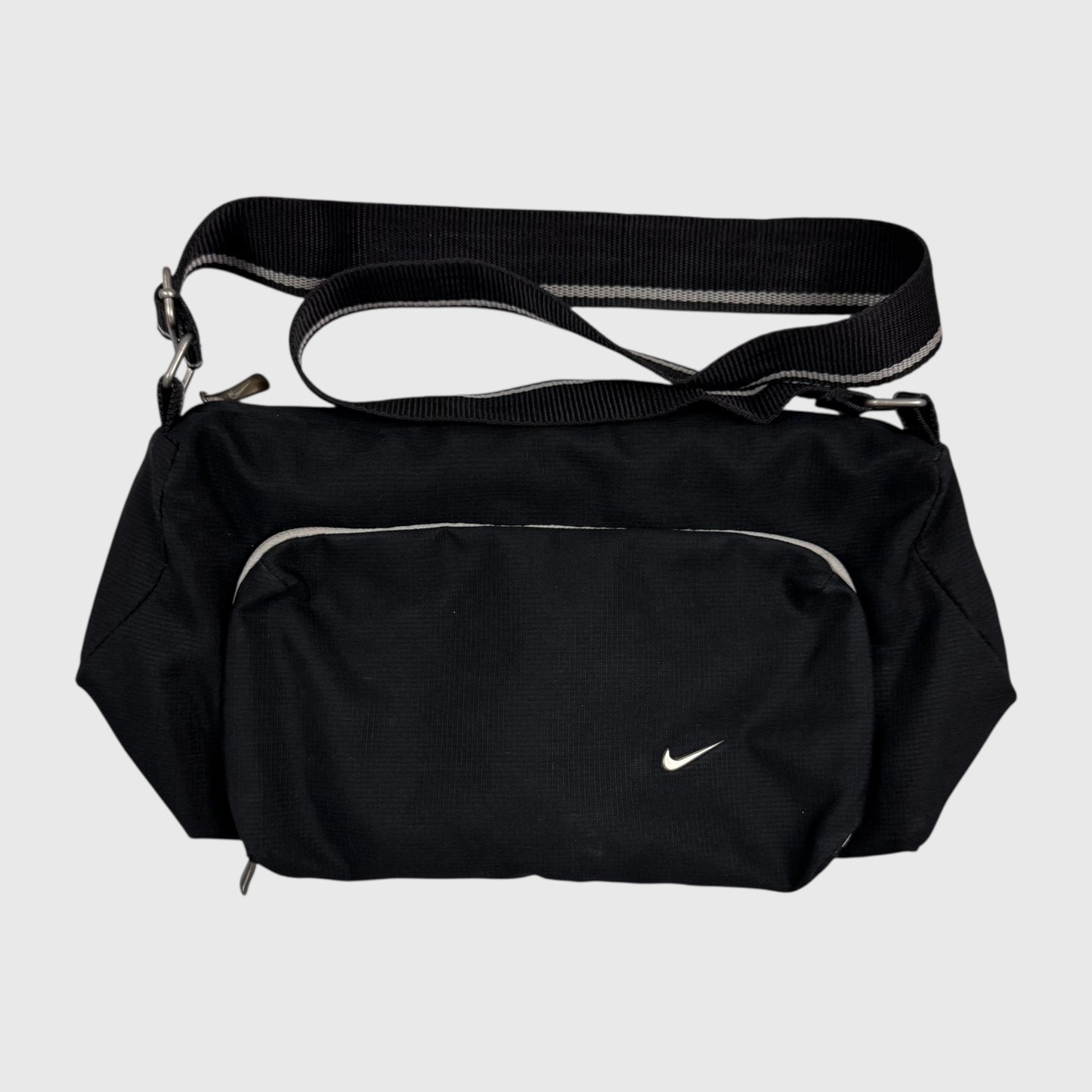 Nike Vintage Puffer Bag