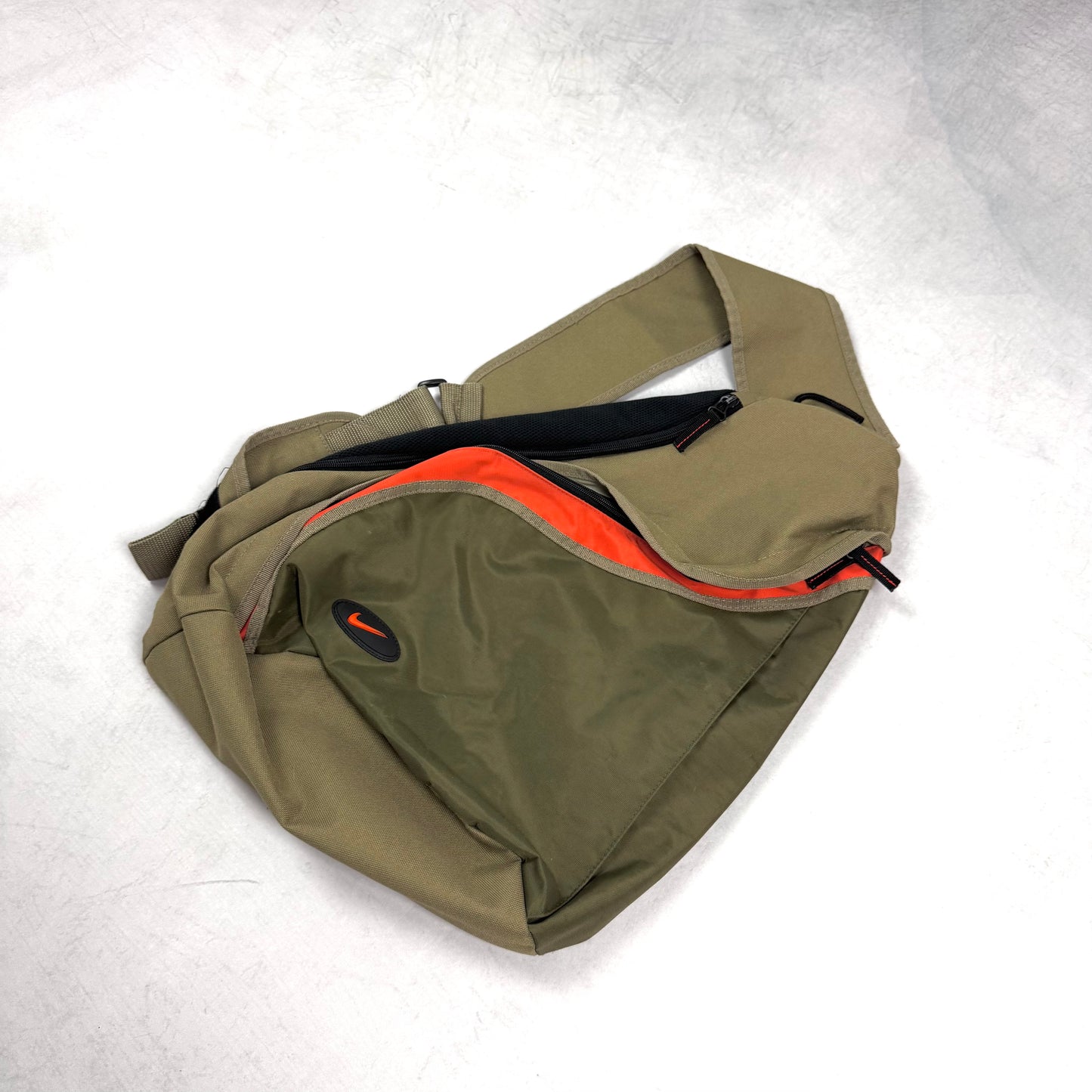 Nike Vintage turtle Sling Bag