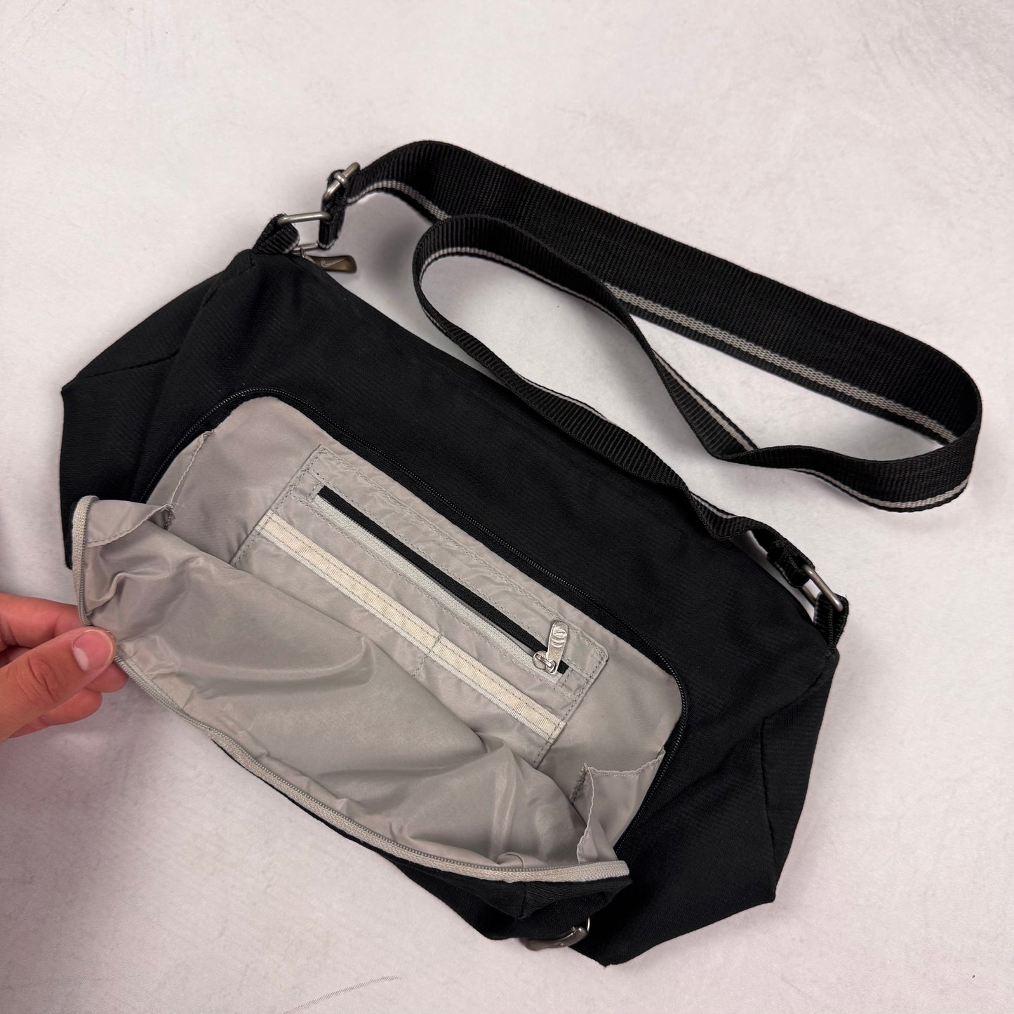 Nike Vintage Puffer Bag