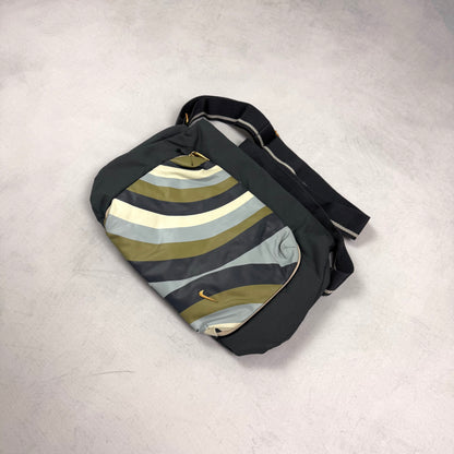 Nike Vintage Wave Messenger Bag